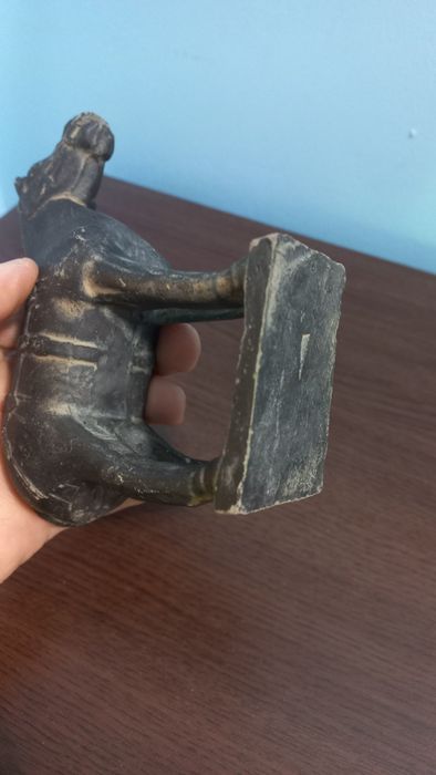 Интересна стара фигура