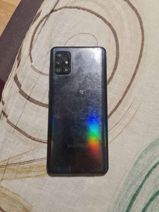 Vând samsung galaxy A71 în stare foarte bună de funcționare