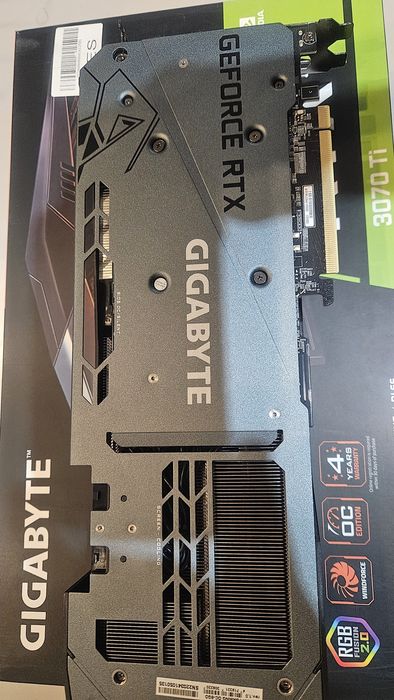 Vând NVidia RTX 3070 TI