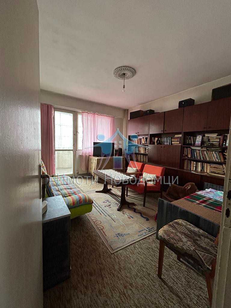 Продава се Двустаен апартамент в Шумен, Пазара - 60 кв.м за 1318 €/кв.м - Снимка #1