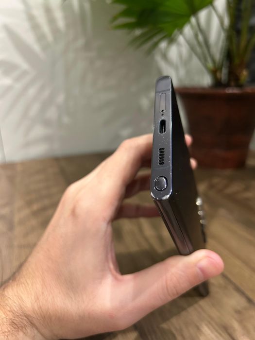 Samsung Galaxy S22 Ultra / 128 Gb