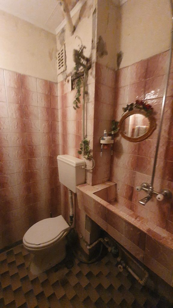 Продава се Двустаен апартамент в Велико Търново, Център - 69 кв.м за 444 €/кв.м - Снимка #3