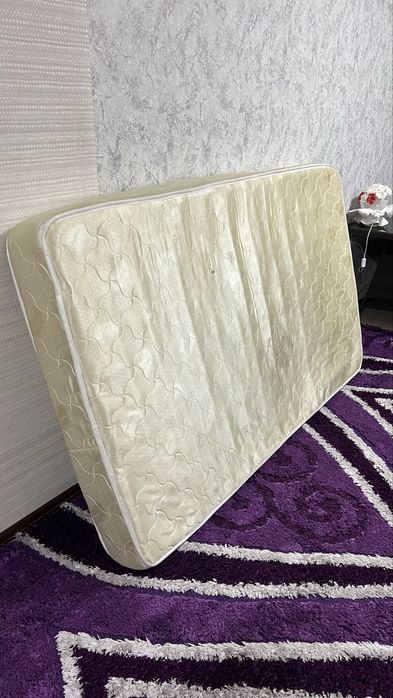 Продаю 2 матраса в хорошем состояний за отличную цену.