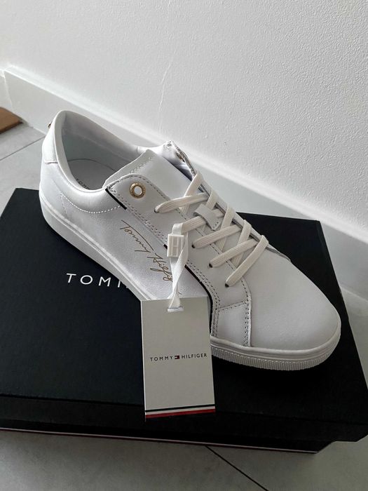Adidasi Tommy Hilfiger Signature Sneakers albi marime 40 noi