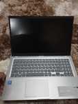 Nootbook  Asus srochna sotiladi
