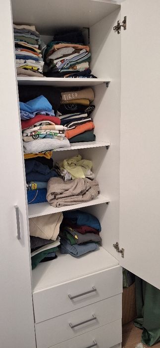 Vând mobilier ptr copii