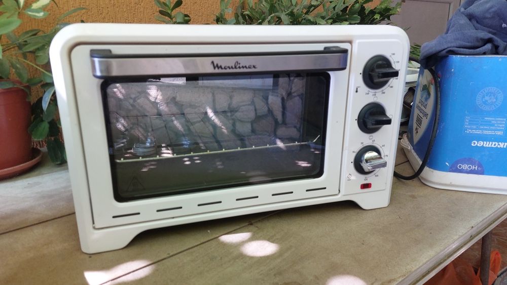 Малка фурна Moulinex, 1380 W + таймер