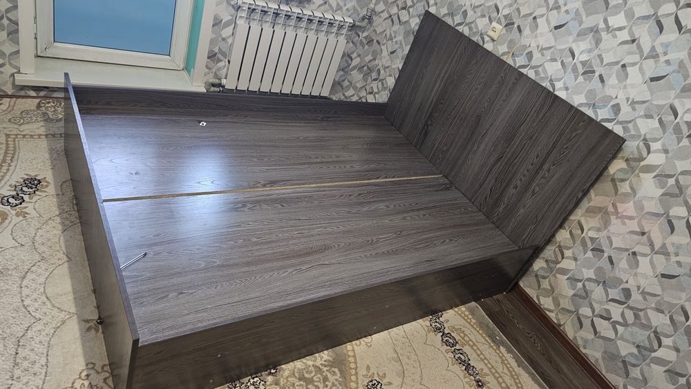 Кровать двуспальная