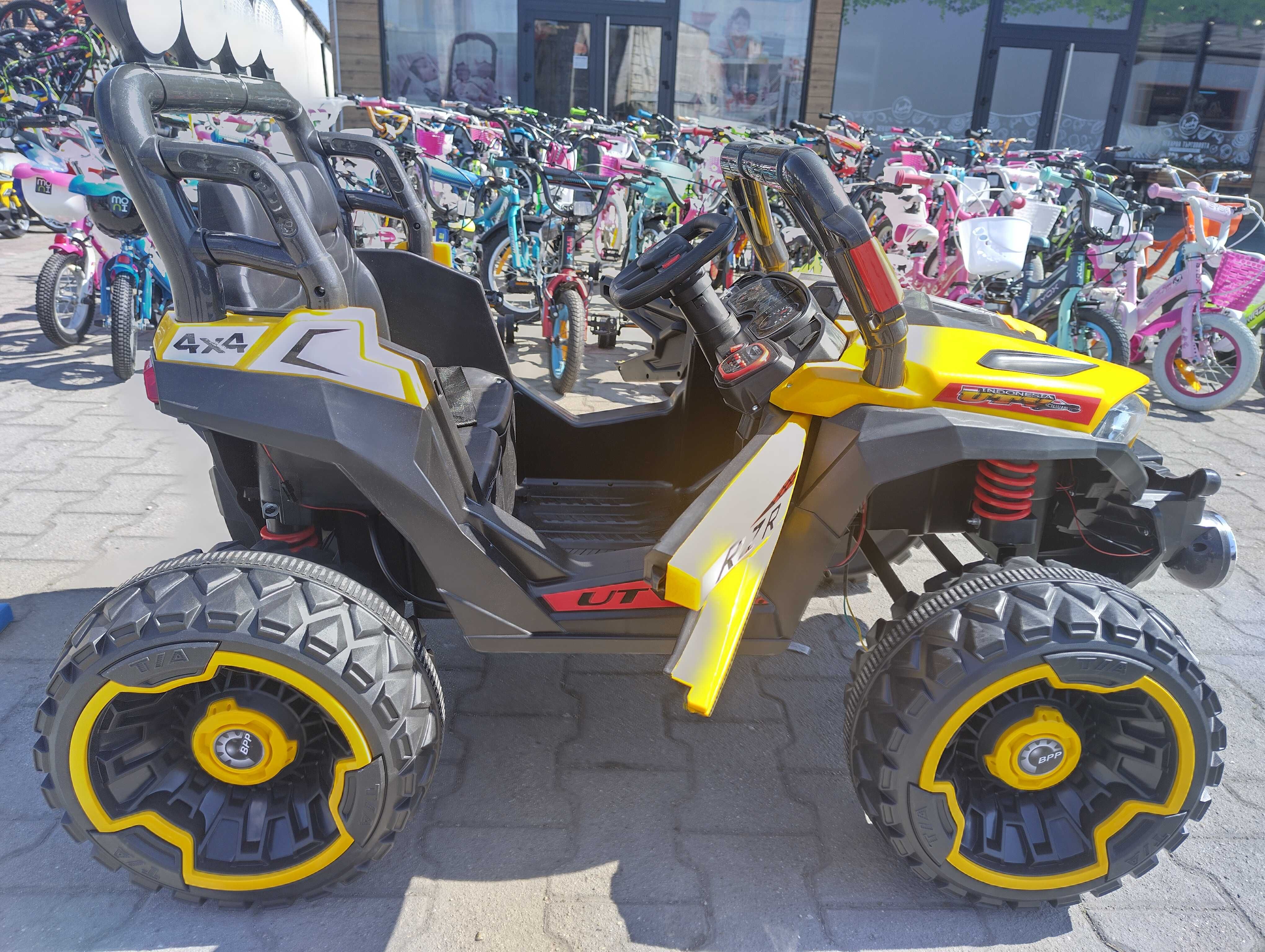 SAFARI двуместен акумулаторен джип JAKARTA 4x4 жълт