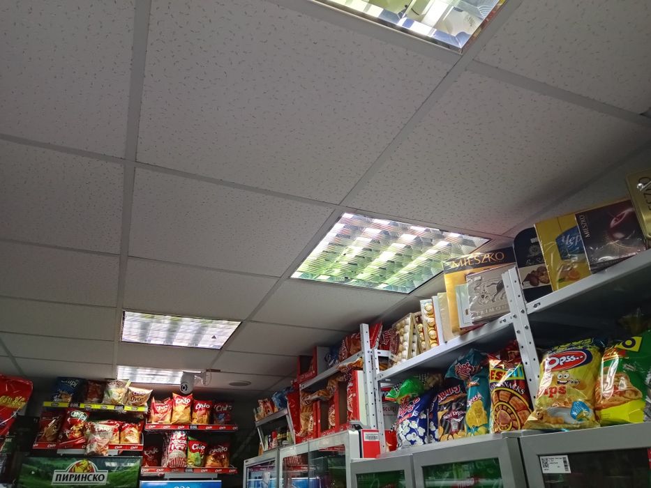 Продавам осветление за окачени тавани