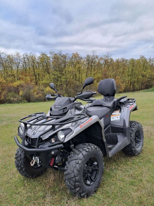 Vând Can-Am Outlander 570Max XT