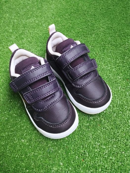 Датски маратонки Adidas