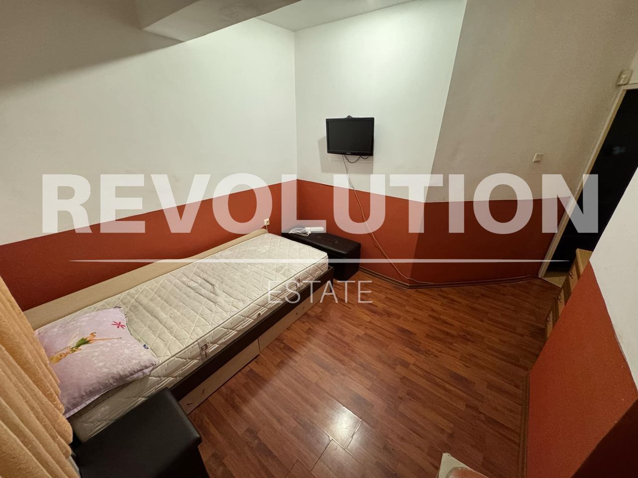 Дава се под наем Тристаен апартамент в Пловдив, Кършияка - 90 кв.м за 600 € - Снимка #7