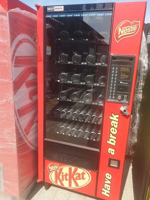 Automat/Vending Machine - Snacks/Bauturi/Drinks -