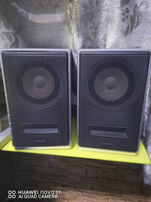 Boxe hi-fi Philips.