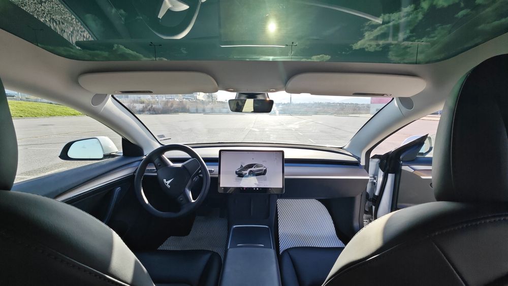 Tesla model 3 под наем