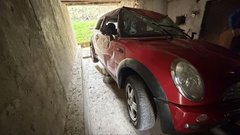 Mini cooper avariat