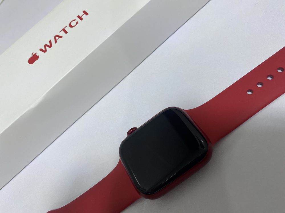 Apple Watch Series 7 45mm  Red Aluminum Red Sport Band GPS