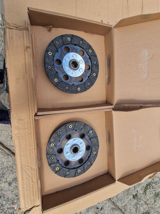 Disc ambreiaj tractor fiat 211. 215. Cu diametru de 185 mm preț 300 le