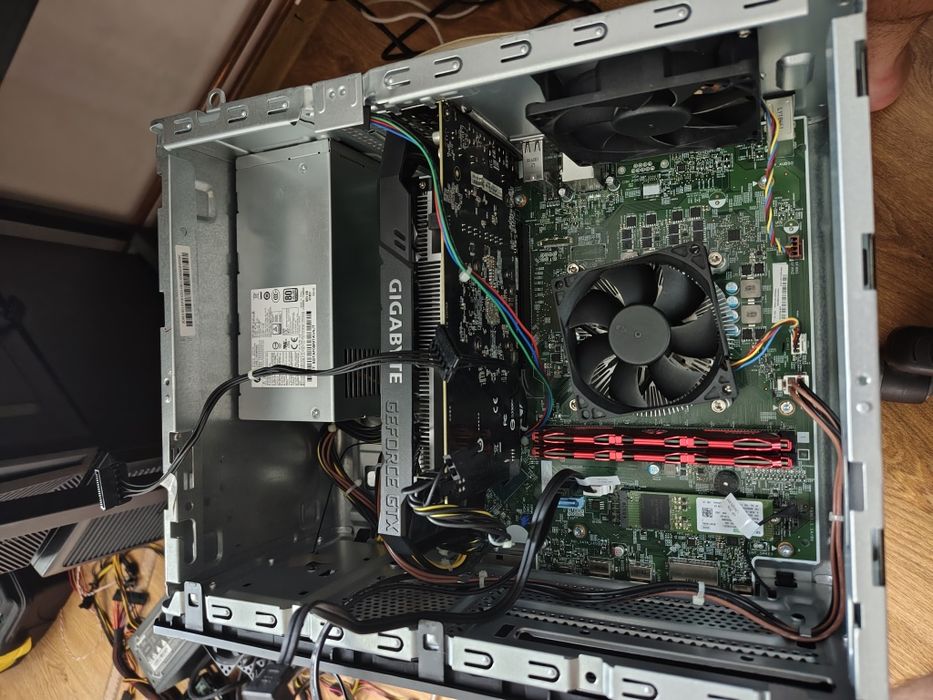 PC calculator gaming HP Intel i5 8400 GTX 1650