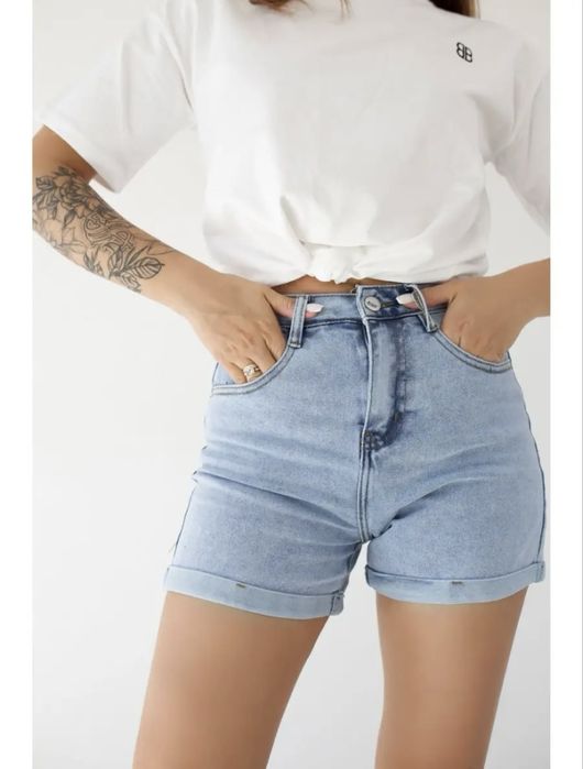 Шорты женские