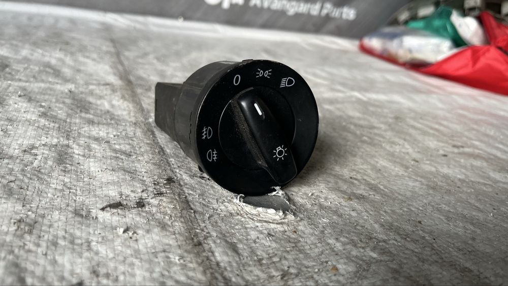 Ключ фарове VW Polo