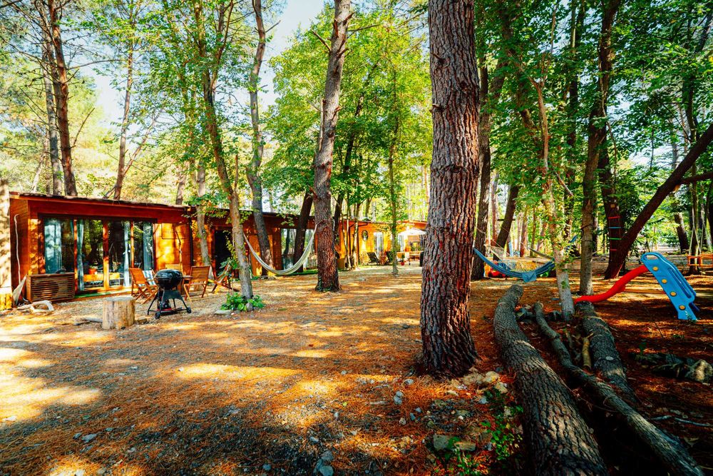 Нова година във Вили Безвремие - Къмпинг Созопол Еко