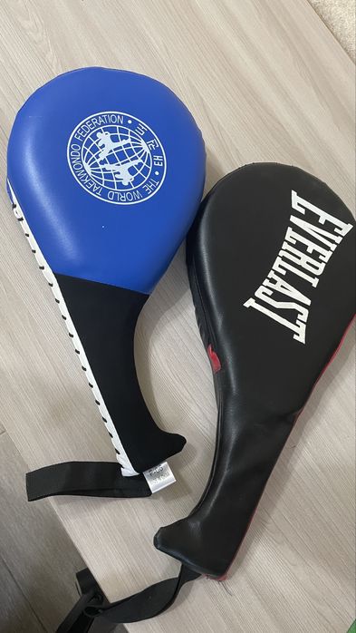 Ракетки для отработки ударов ногами