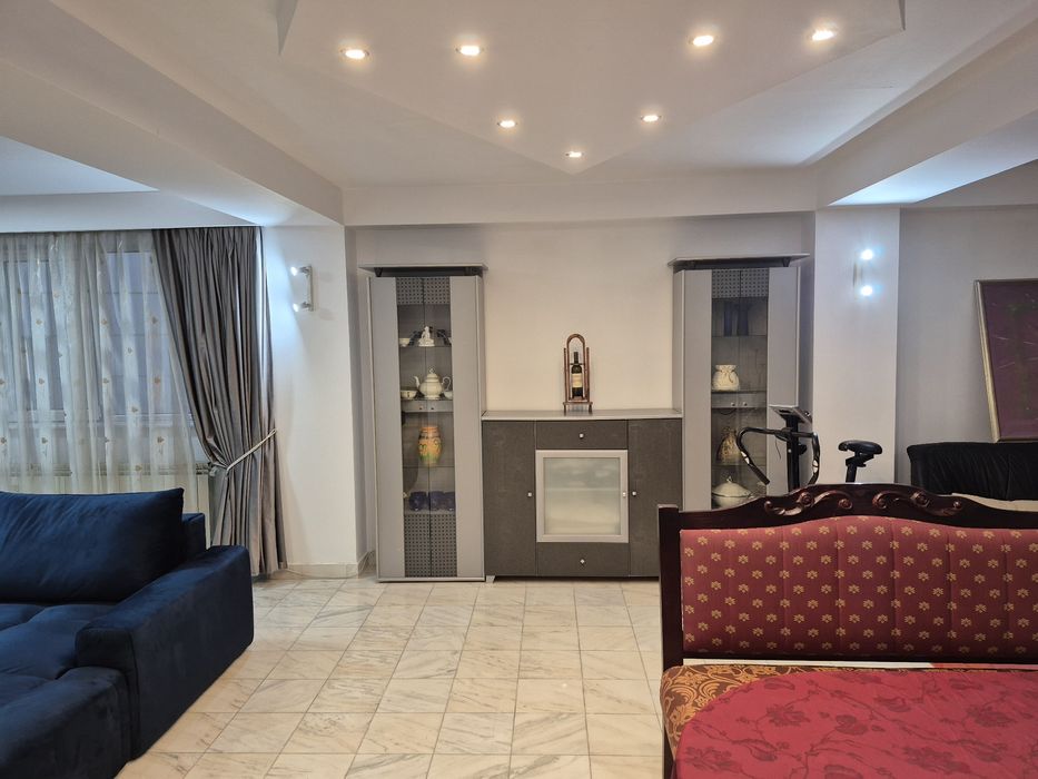 Apartament 5 Camere Sector 2