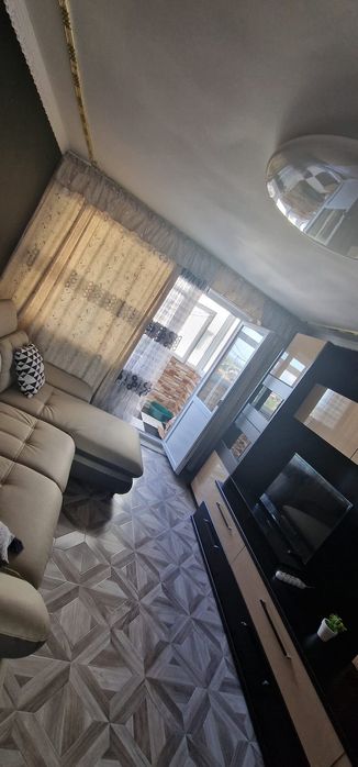 Apartament cu 2 camere.