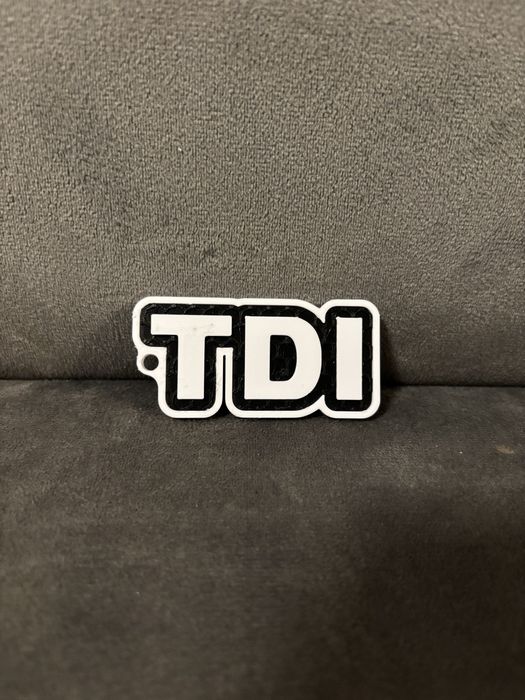 3д принтирани ключодържатели - VAG