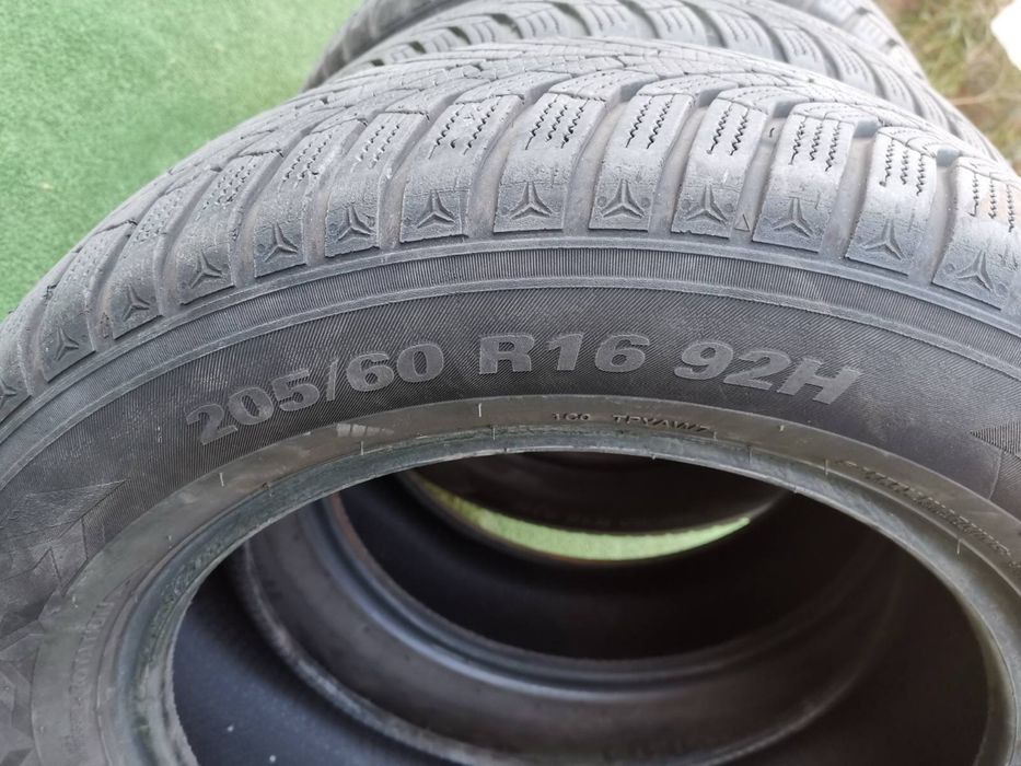 Зимни гуми за автомобил