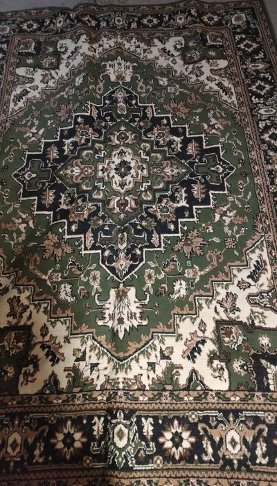 Продаётся ковёр...