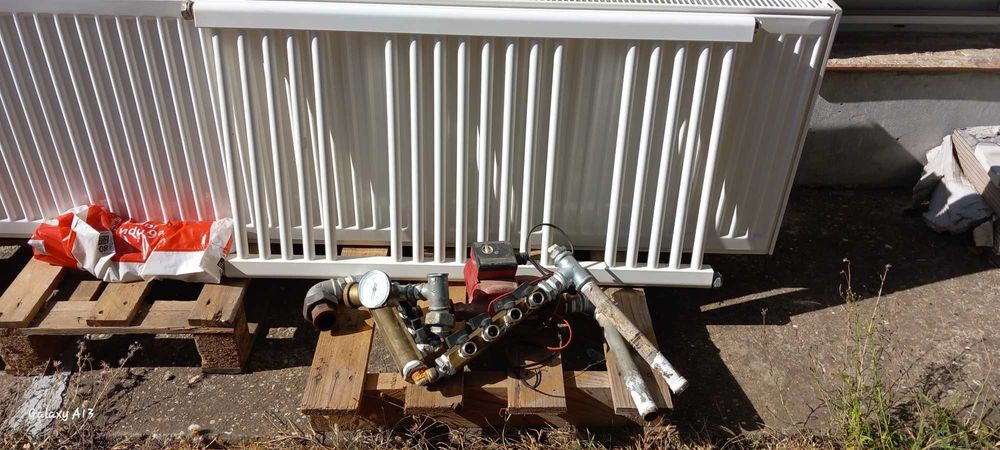 Печка с водна риза, радиатори, разширителни съд и лира за баня