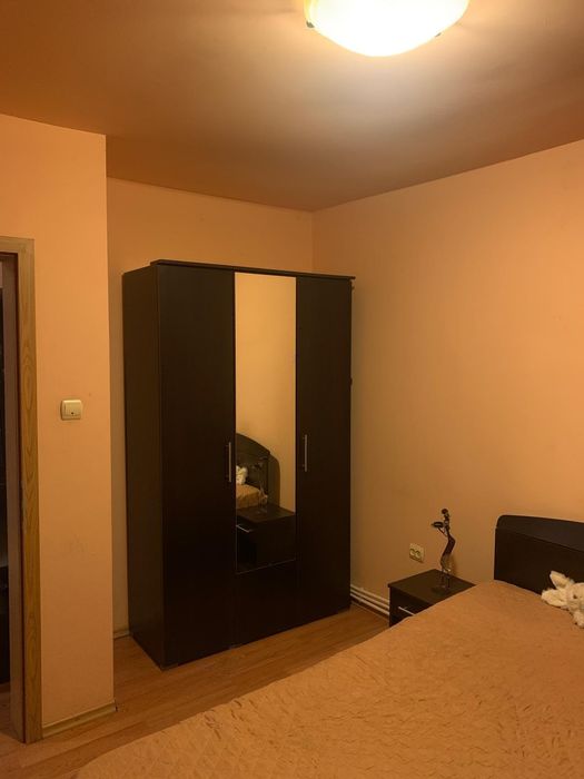 Inchiriez apartament 2 camere în c5