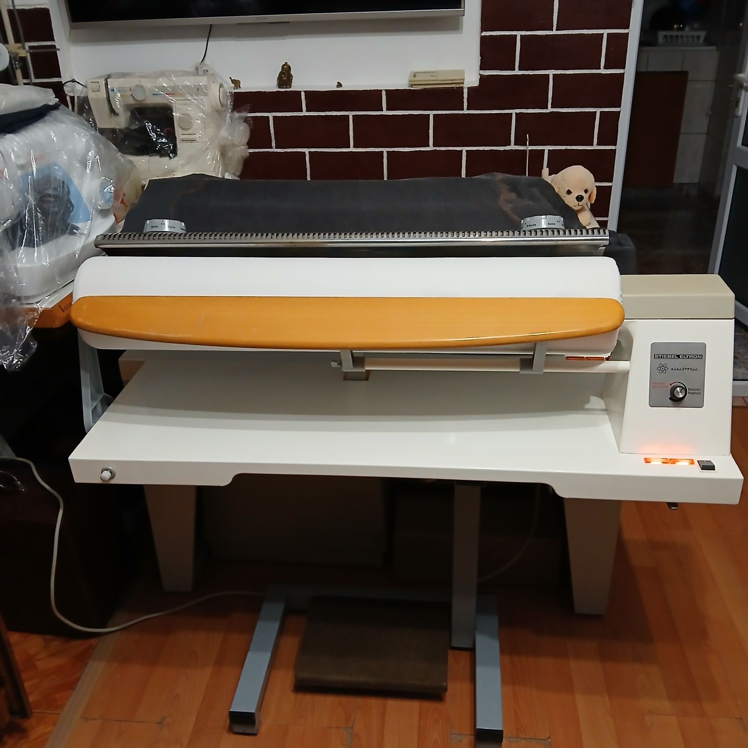 Calandru de calcat cearsafuri, SIEMENS,STIEBEL ELTRON ,CORDES ,MIELE