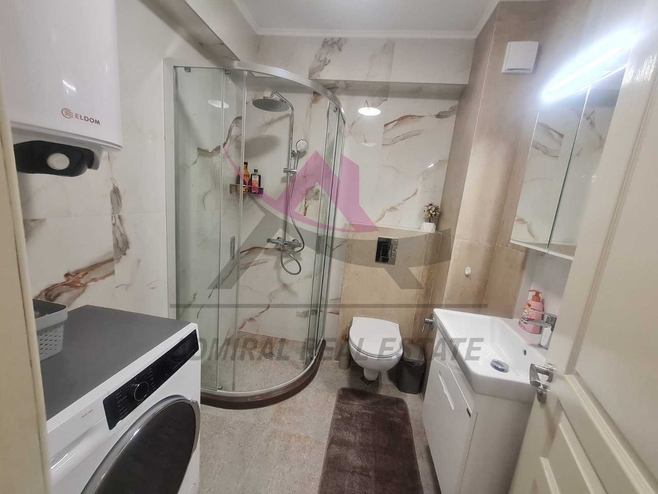 Дава се под наем Едностаен апартамент в Варна, Общината - 45 кв.м за 700 € - Снимка #4