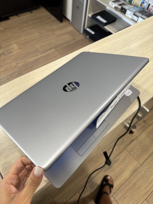 Laptop HP 250 G9, Intel Core i3-1215U, 8GB/256GB SSD!!!