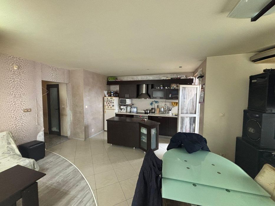 Тристаен,за продажба , ж.к. Младост 3