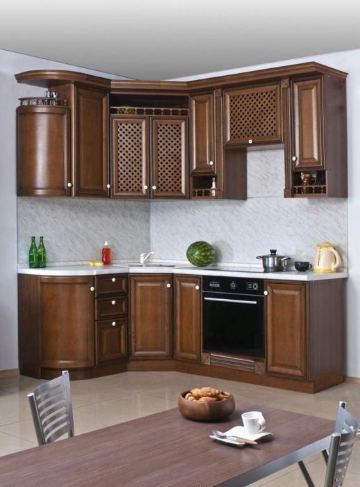Кухонный мебель из шпона и итальянского фасада!!!