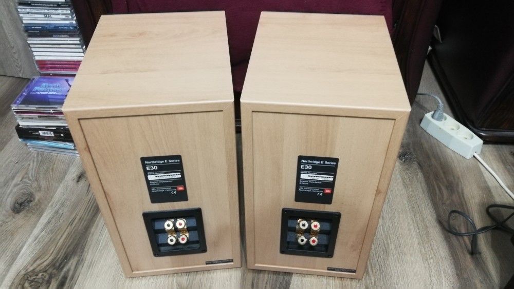 Boxe raft sau surrond JBL-E30