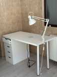 Masă de unghii cu aspirator incorporat si lampa
