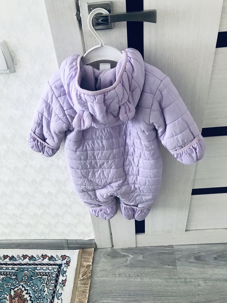 Продам новорождённым осенение - весеннюю куртку