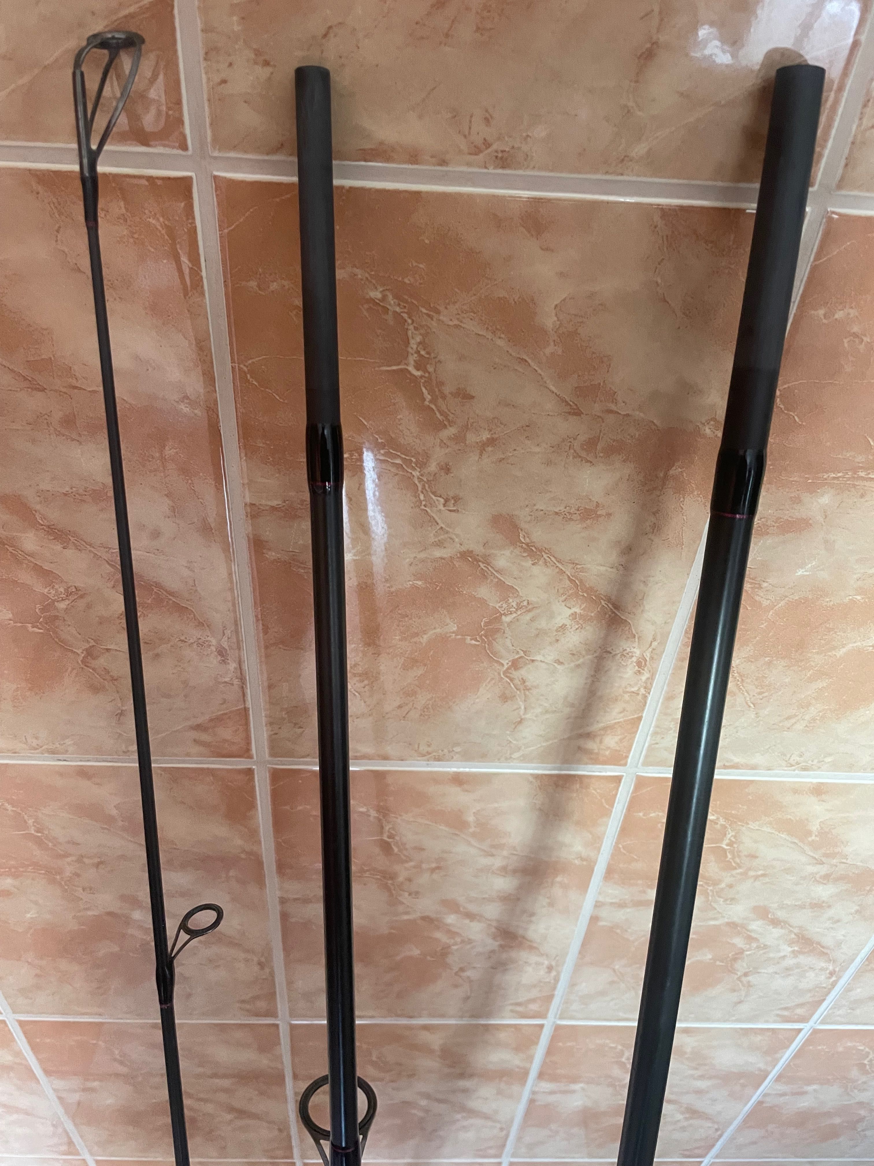 De vânzare 5 lansete Flx 10 model 2023 3.90 , 3.75lb , 3 segmente