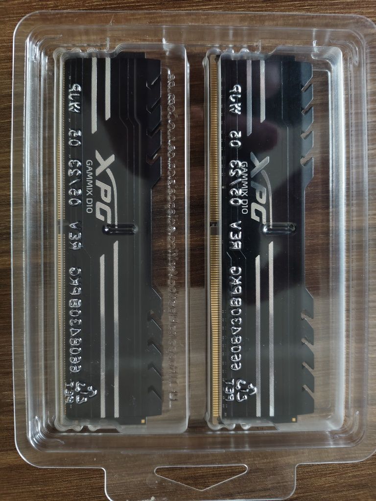 Оперативная память ADATA 16gb(2x8) DDR4