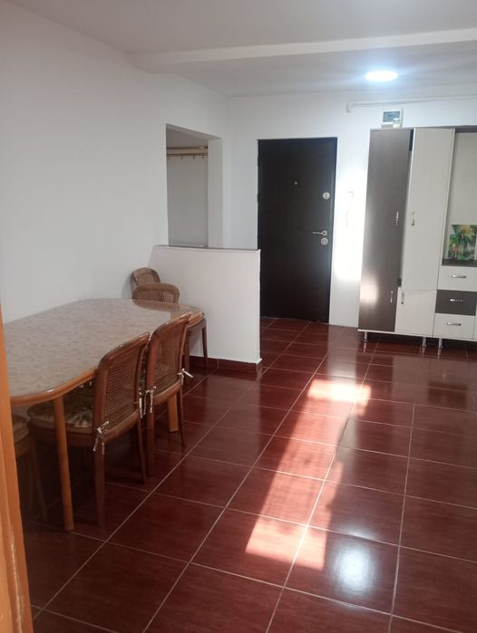 Apartment de inchiriat cu doua camera separate