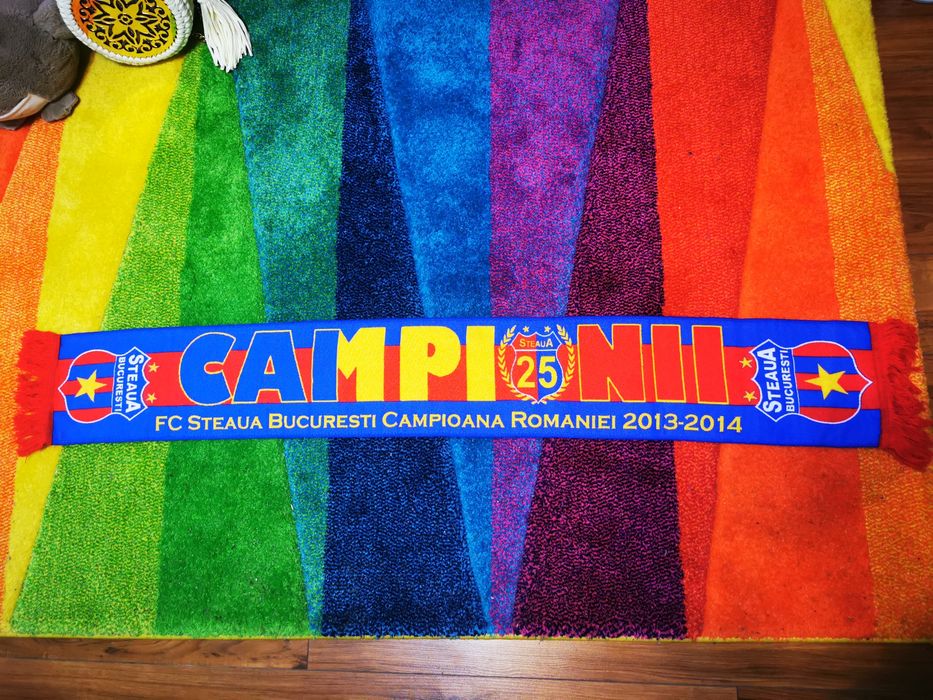 Fular Steaua București