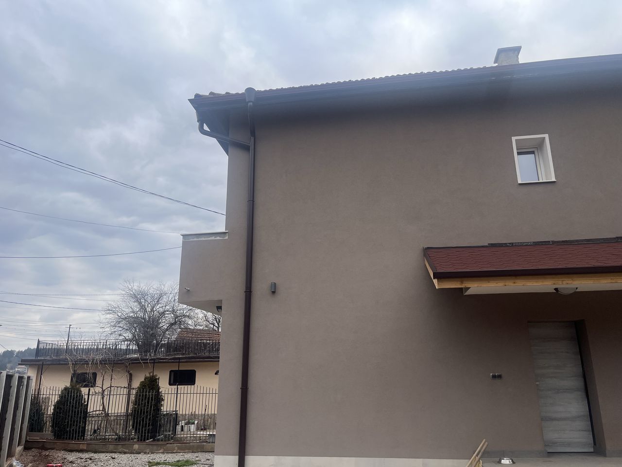Продава се Къща в Перник, Каменина - 150 кв.м за 920 €/кв.м - Снимка #1