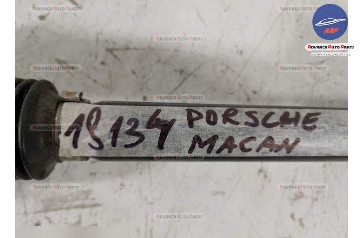 Десен полувал отпред 3.0TDI оригинален Порше / Porsche Macan Десен пре