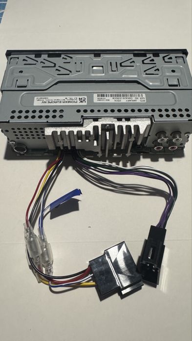 PIONEER  MVH-S320BT - Блутут радио плейър за 2 телефона с микрофон